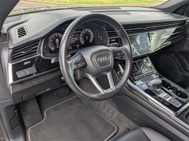 2019 Audi Q8 Premium photo 2
