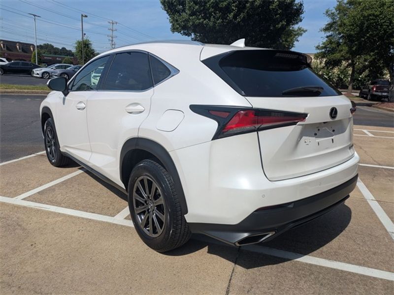 2020 Lexus NX 300 photo 4