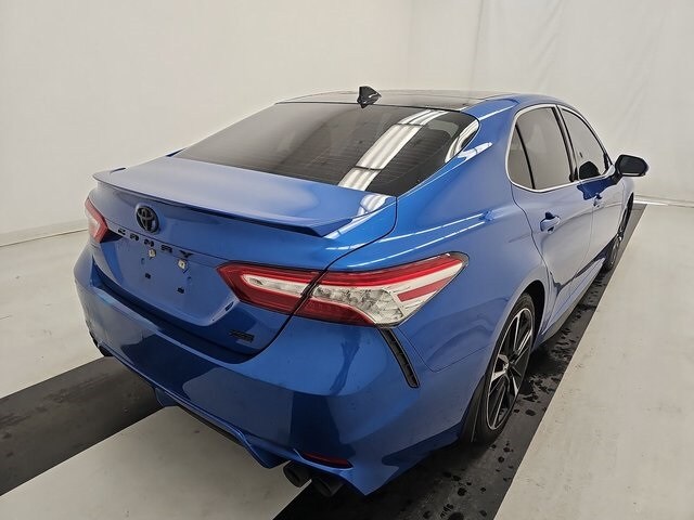 2020 Toyota Camry XSE photo 4