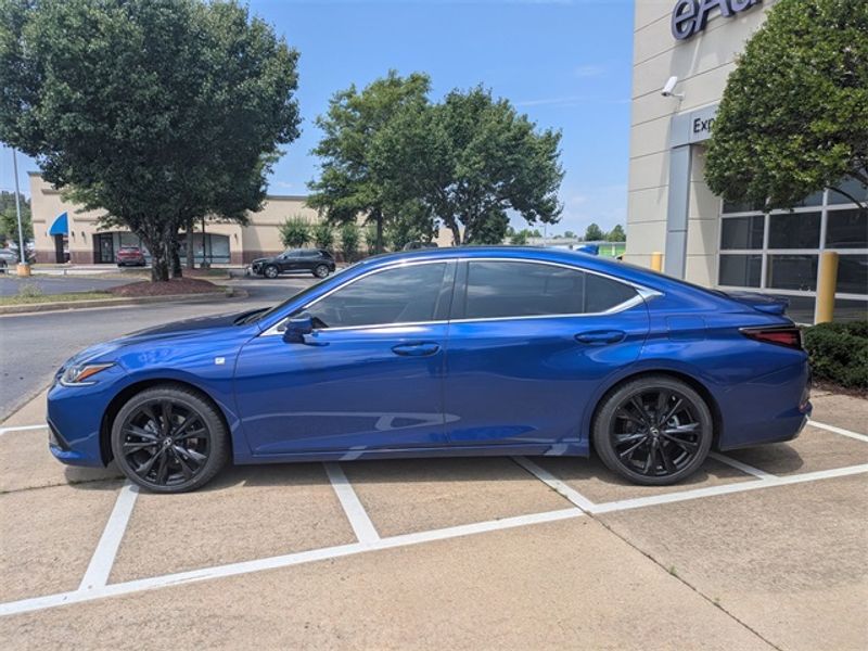 2022 Lexus ES 350 F SPORT photo 3