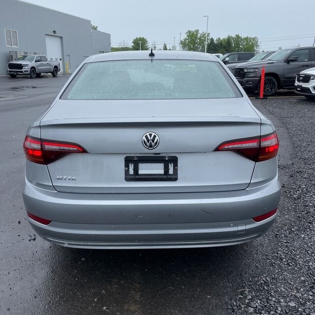 2019 Volkswagen Jetta SE photo 4