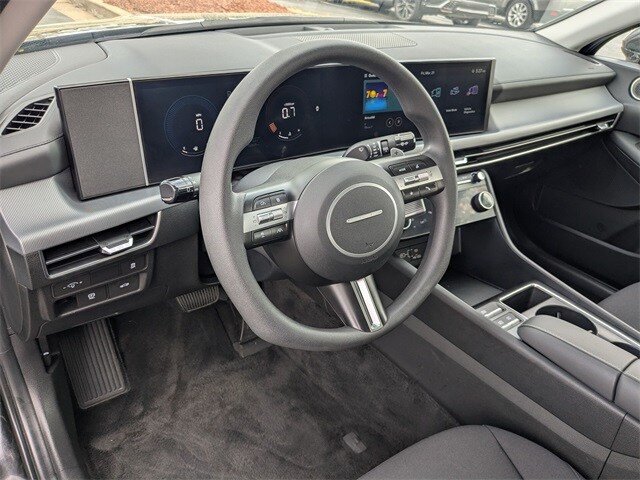 2024 Hyundai Sonata SEL photo 2