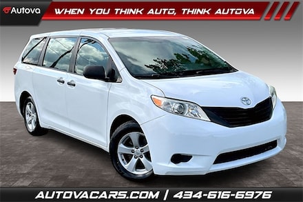 2017 Toyota Sienna L 7 Passenger Van