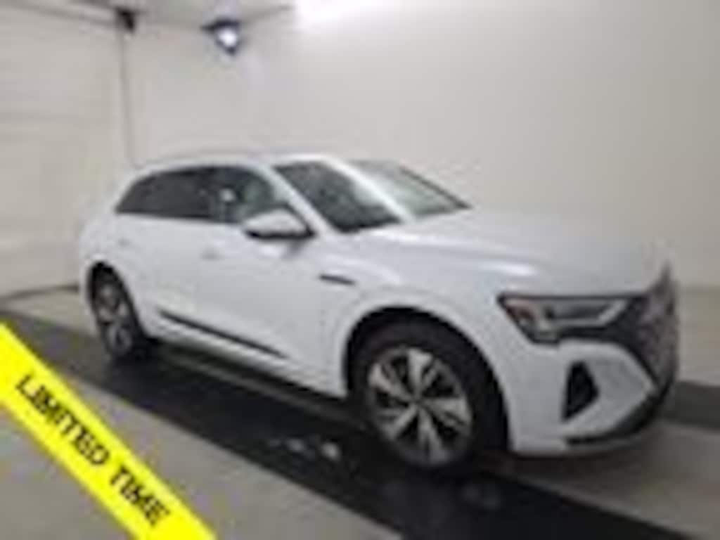 Used 2024 Audi Q8 e-tron Premium quattro SUV