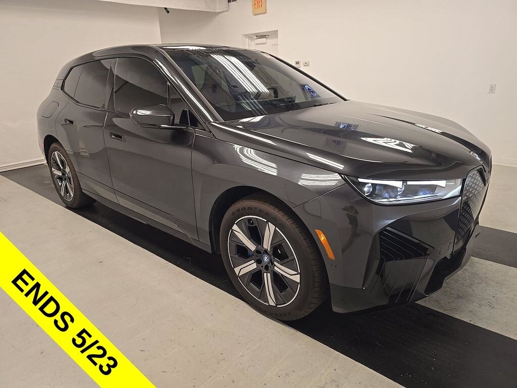 Used 2025 BMW iX xDrive50 /SPORT /CONVENIENCE /DRIVING ASSIST PRO SUV