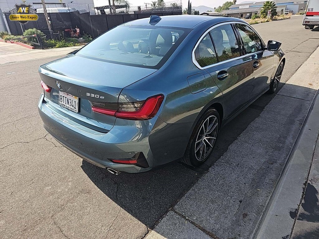 2021 Bmw 330e 330xe photo 4