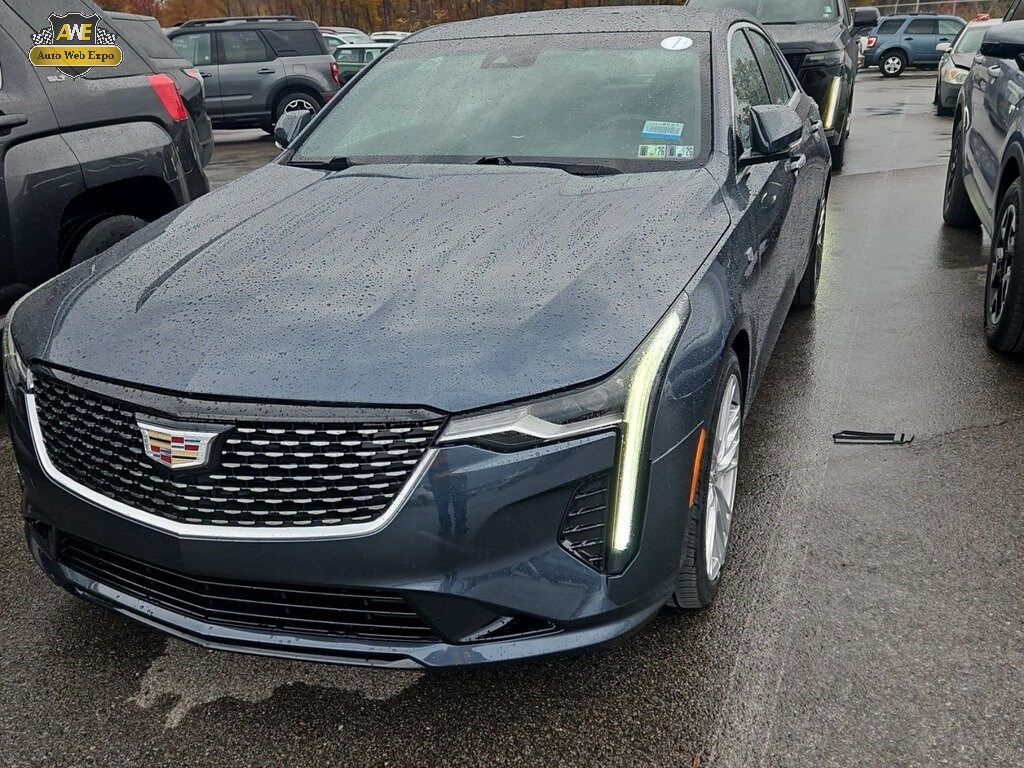 2020 Cadillac CT4 Premium Luxury photo 3