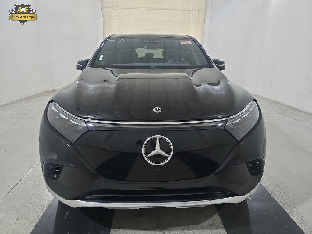 2023 Mercedes Benz EQS SUV 450 photo 2