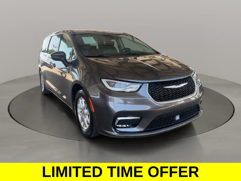 Used 2023 Chrysler Pacifica Touring L Van Passenger Van
