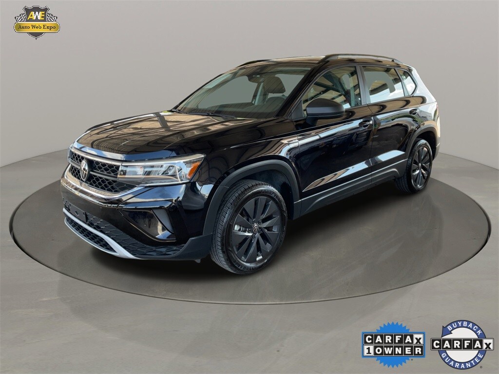 2024 Volkswagen Taos S photo 3