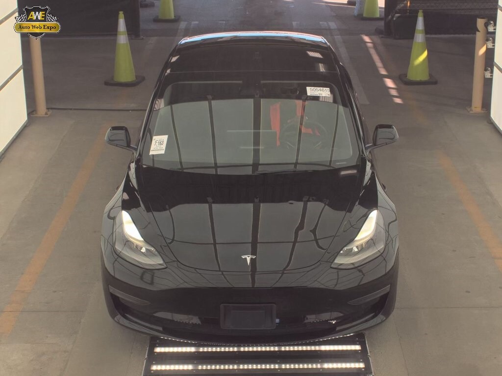 2022 Tesla Model 3 photo 2