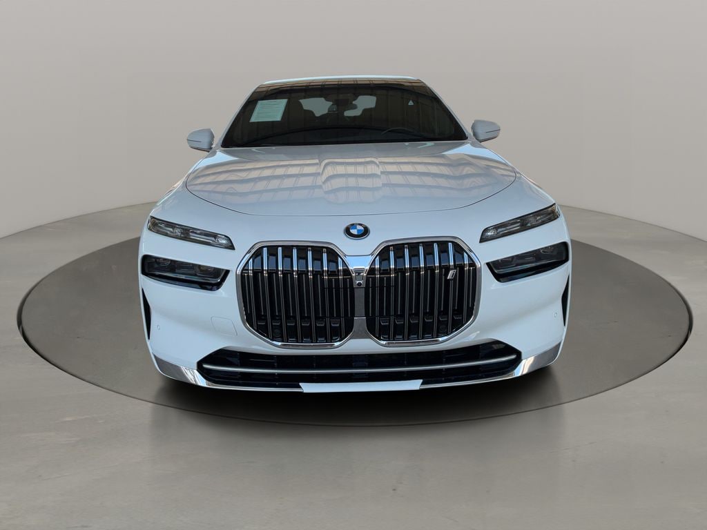 Used 2023 BMW i7 xDrive60 /EXECUTIVE /THEATER SYSTEM /$137K MSRP Sedan