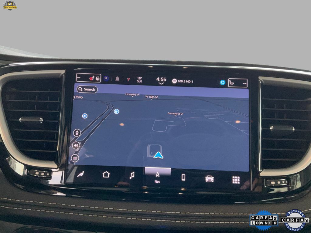 2024 Chrysler Pacifica PHEV Select - Photo 29