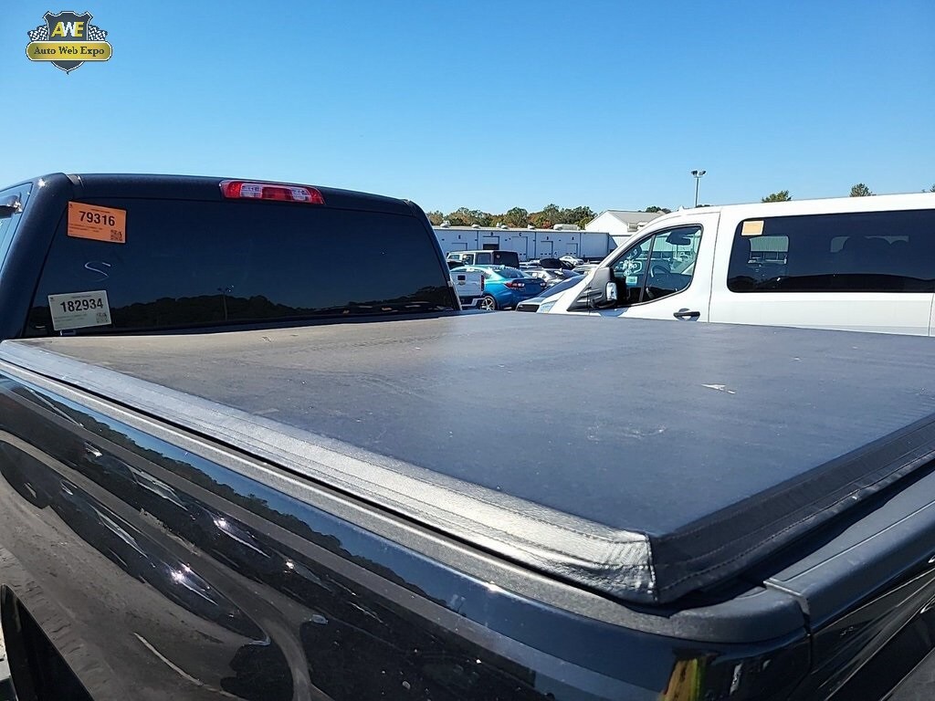 2018 Chevrolet Silverado 1500 Custom photo 4