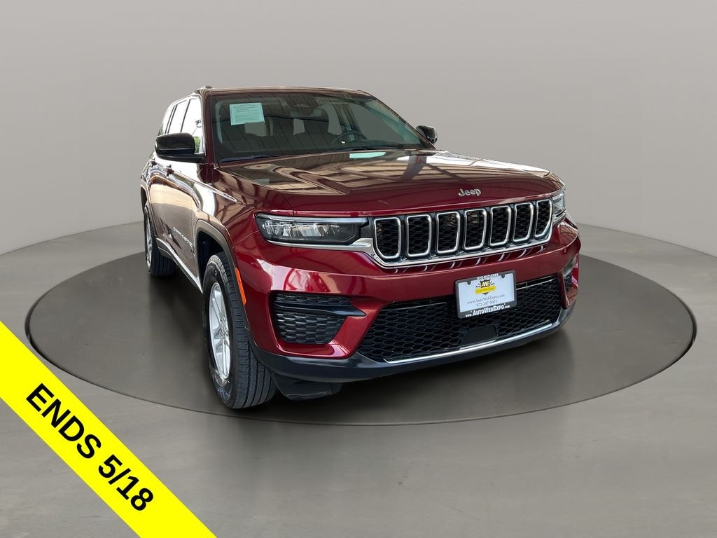 Used 2024 Jeep Grand Cherokee Laredo SUV