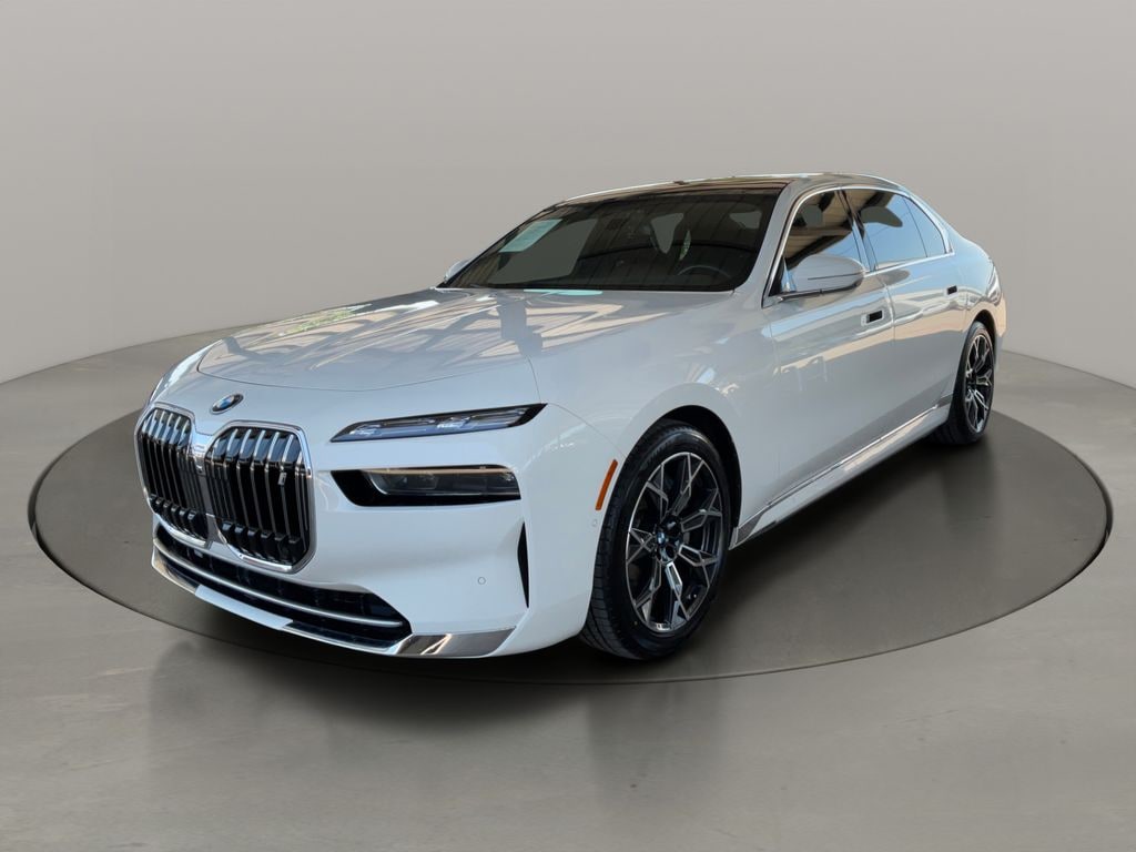 Used 2023 BMW i7 xDrive60 /EXECUTIVE /THEATER SYSTEM /$137K MSRP Sedan