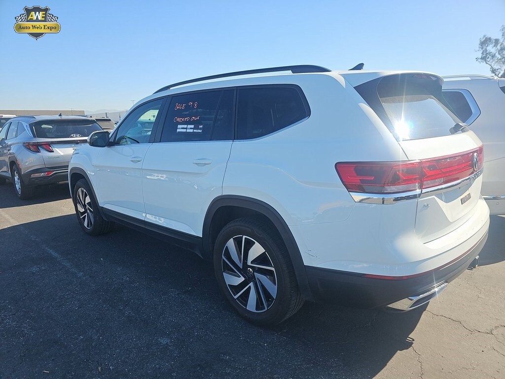 2024 Volkswagen Atlas SE photo 3