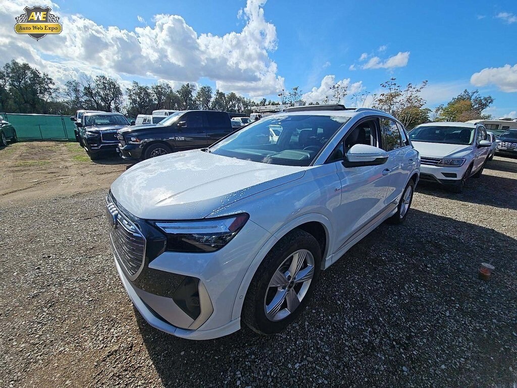 2023 Audi Q4 50 E-tron Premium Plus photo 2