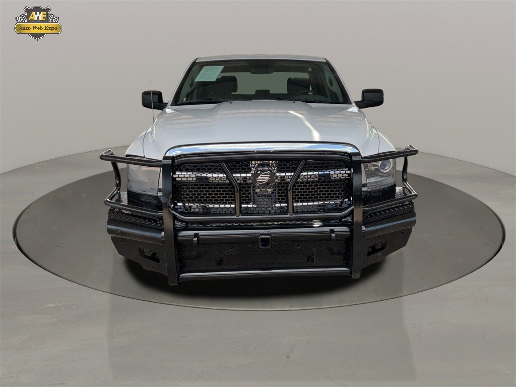 2019 Ram 1500 Classic Tradesman photo 2