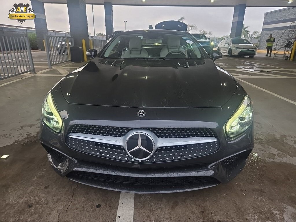 2020 Mercedes Benz SL 550 photo 2