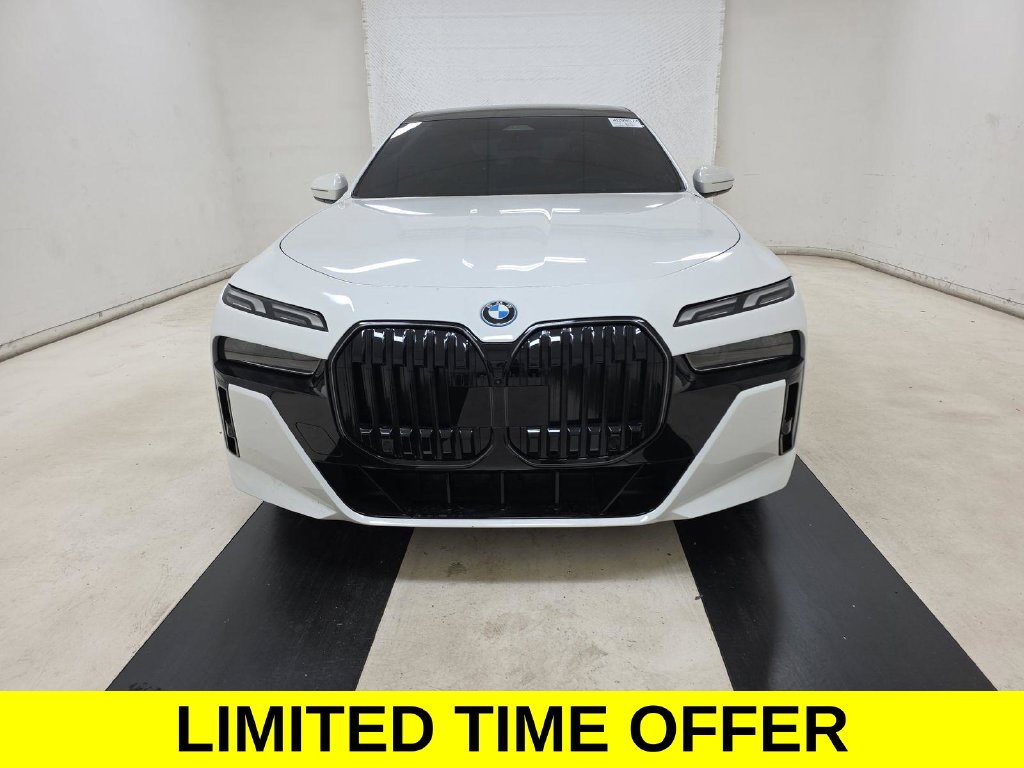 Used 2023 BMW i7 xDrive60 Sedan