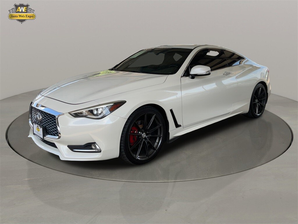 2017 Infiniti Q60 3.0t Premium photo 3