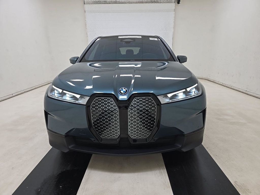 Used 2024 BMW iX xDrive50 /CONVENIENCE PKG SUV