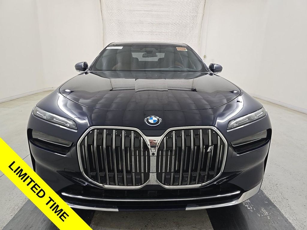 Used 2024 BMW i7 xDrive60 /REAR LOUNGE SEATS /PREMIUM SOUND /$148K Sedan