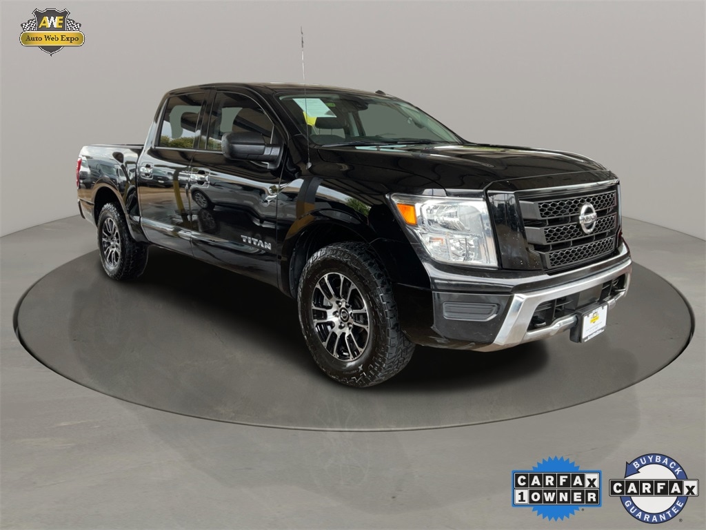 2021 Nissan Titan SV