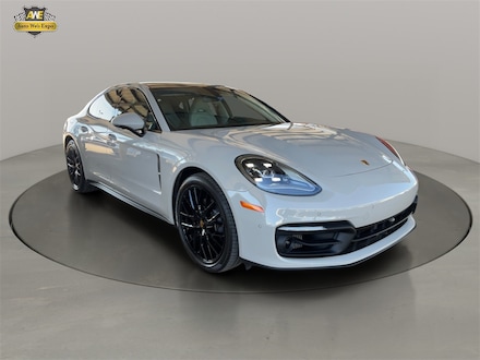 2023 Porsche Panamera 4 Platinum Edition Hatchback