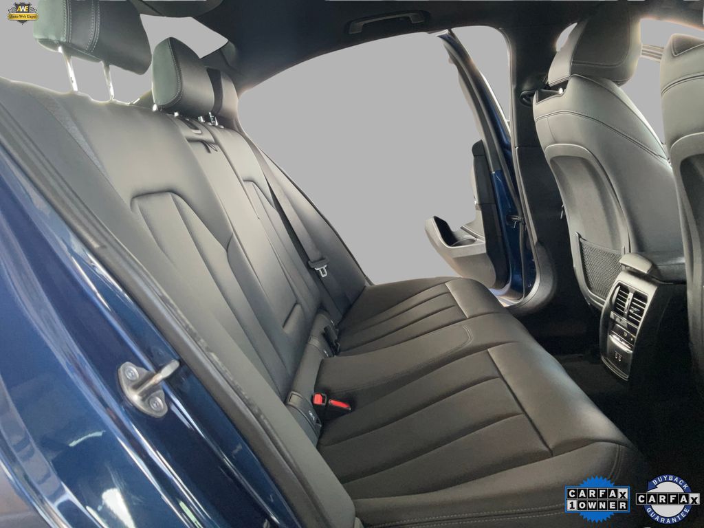 2022 BMW 3 Series 330i - Photo 18