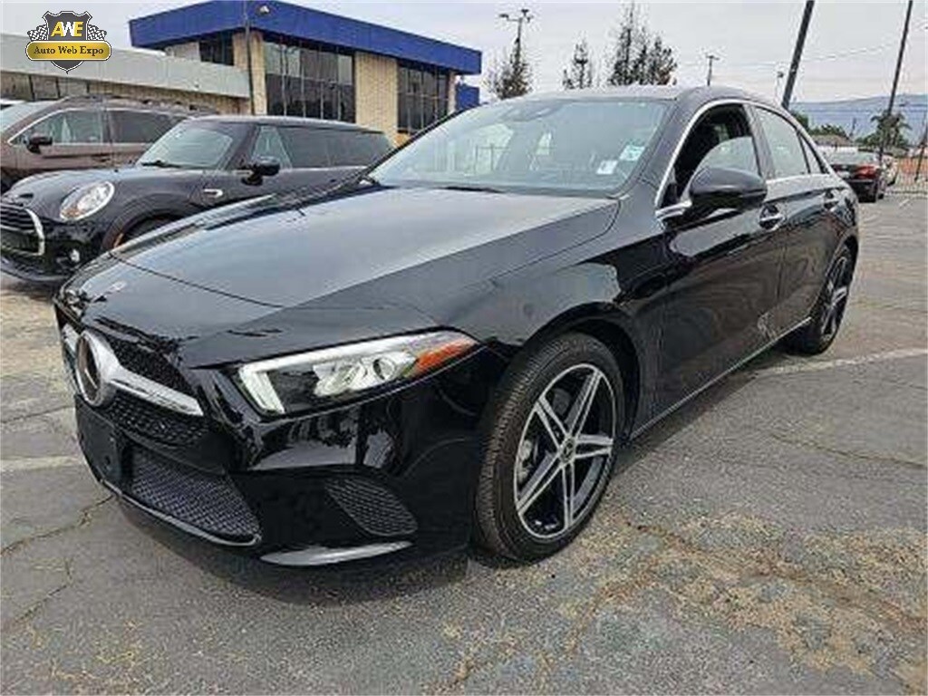 2019 Mercedes Benz A 220 photo 2