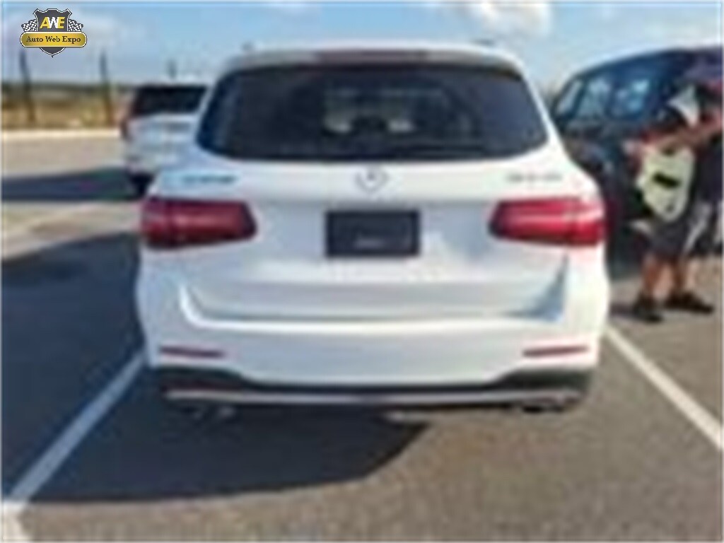 2018 Mercedes Benz GLC 43 AMG 4MATIC photo 4