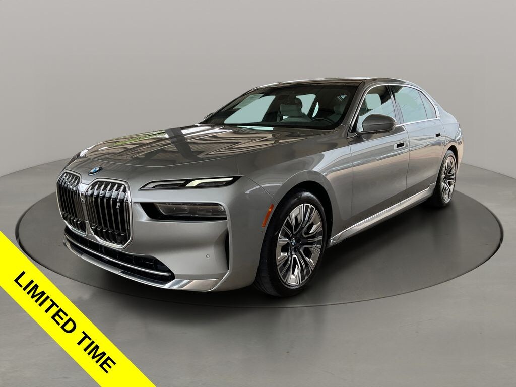 Used 2023 BMW i7 xDrive60 /DRIVING ASSIST PRO /PARK ASSIST /$124K M Sedan