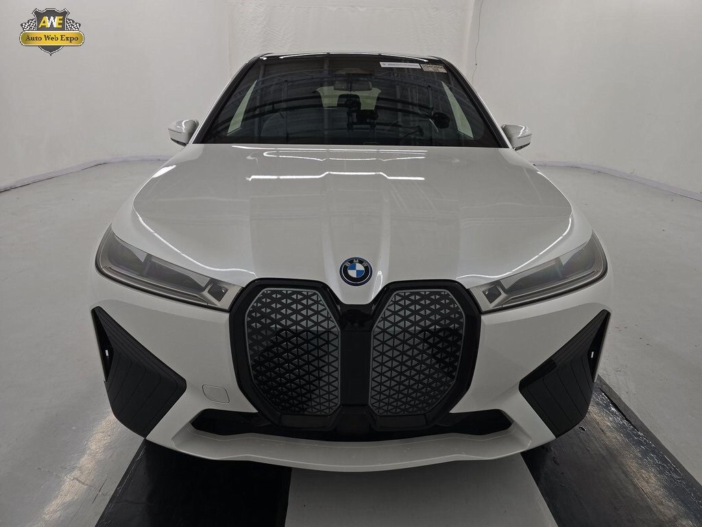 2024 Bmw iX photo 2