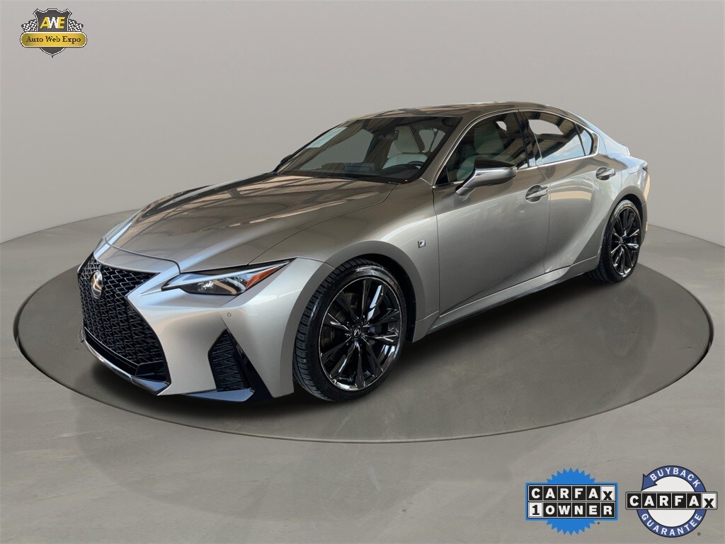 2023 Lexus IS 350 F SPORT photo 3