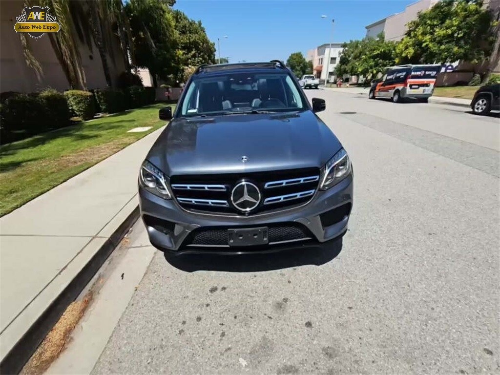 2018 Mercedes Benz GLS 550 4MATIC photo 3