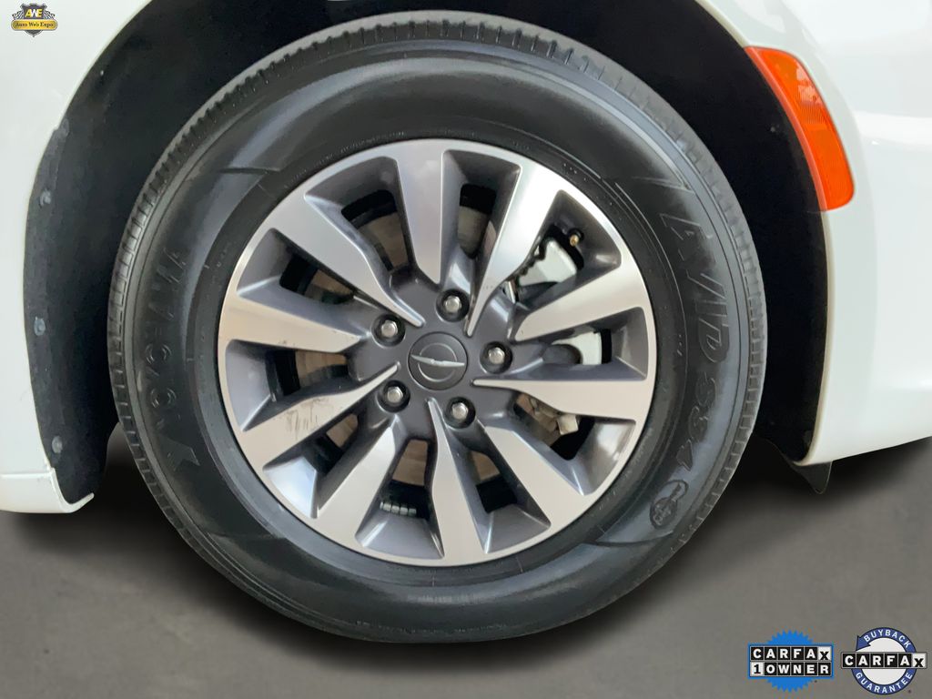 2024 Chrysler Pacifica PHEV Select - Photo 50