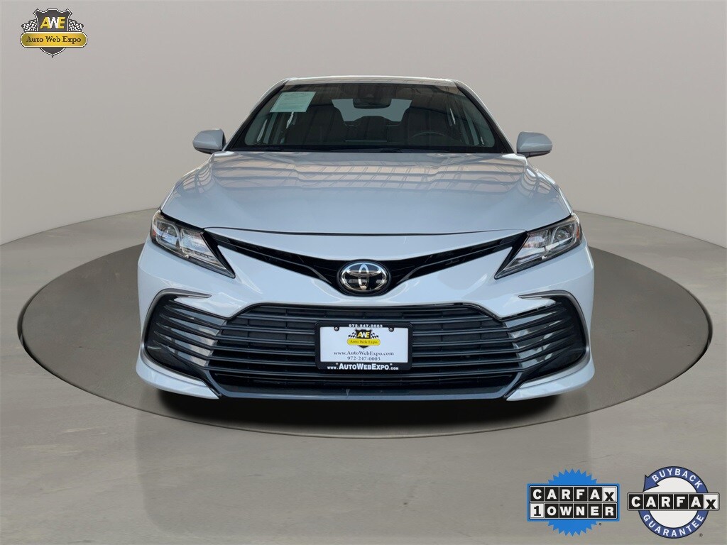 2023 Toyota Camry LE photo 2