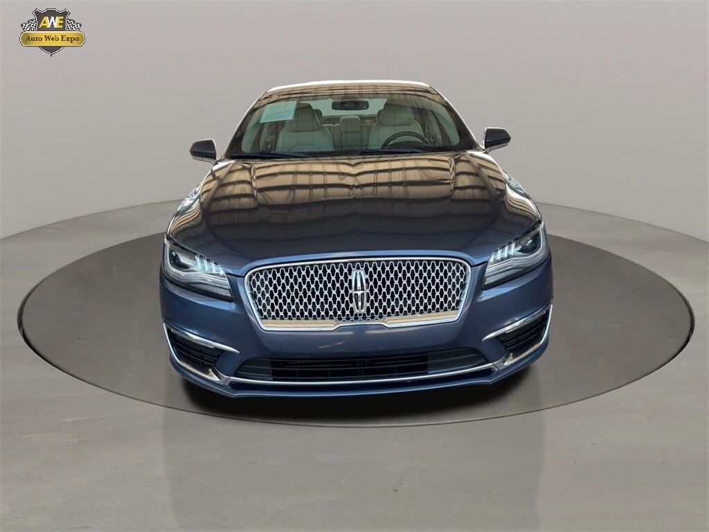 2019 Lincoln MKZ Hybrid Reserve photo 2