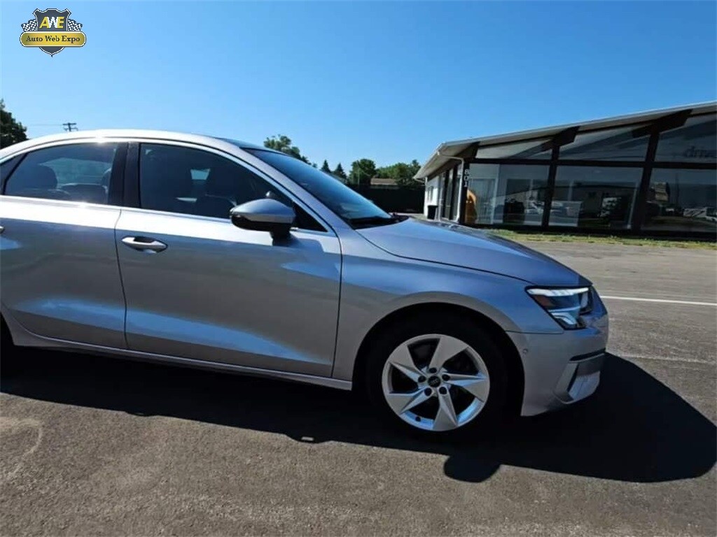 2024 Audi A3 40 Premium photo 4