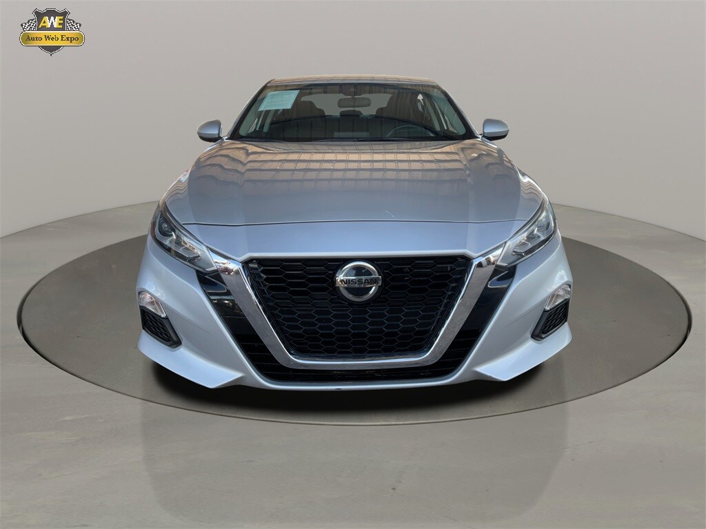 2022 Nissan Altima 2.5 SV photo 2