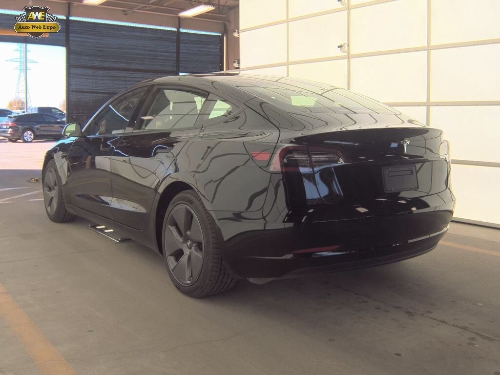 2022 Tesla Model 3 photo 4