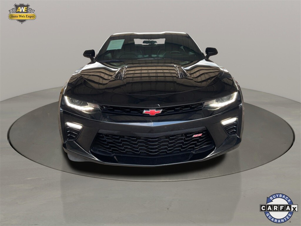 2016 Chevrolet Camaro 2SS photo 2