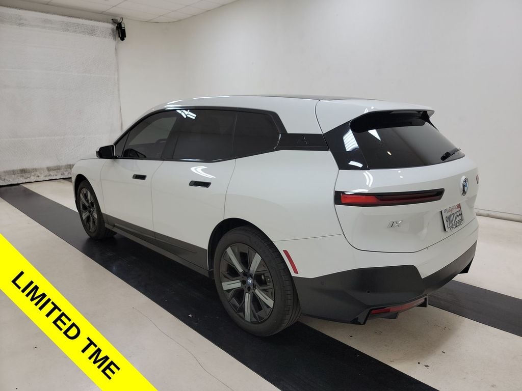 Used 2024 BMW iX xDrive50 /DRIVING ASSIST PRO /CONVENIENCE PKG SUV