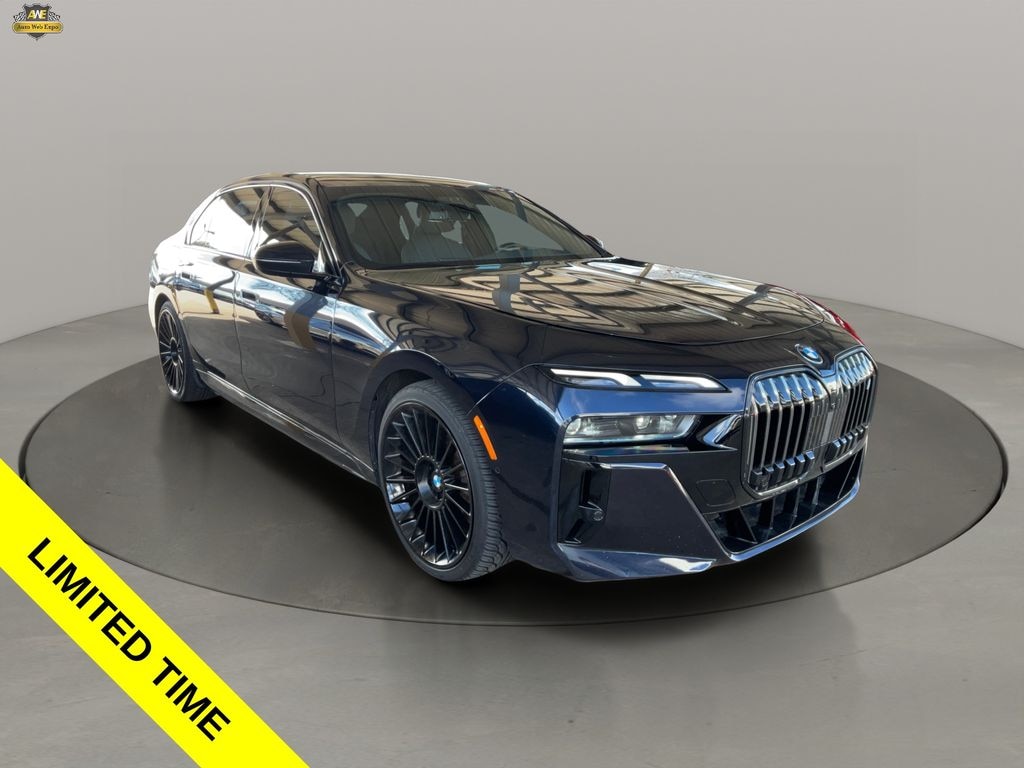 Used 2023 BMW i7 xDrive60 /M SPORT /DRIVING ASSIST PRO /PARK ASSIST Sedan