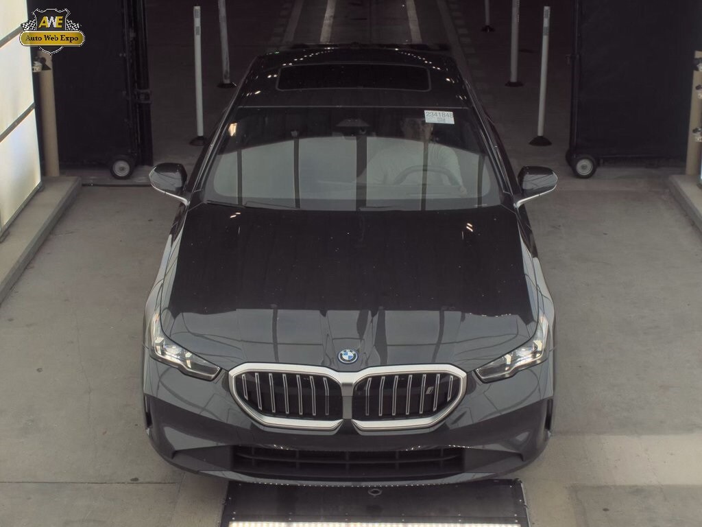 2024 Bmw i5 eDrive40 photo 2