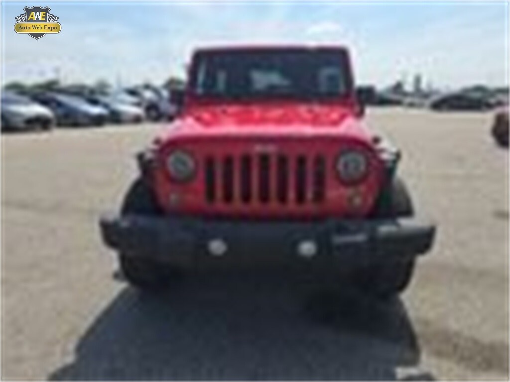 2018 Jeep Wrangler Unlimited Sport photo 2