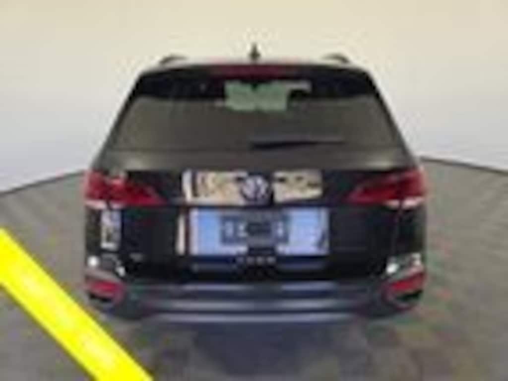 Used 2024 Volkswagen Taos 1.5T SE Black SUV