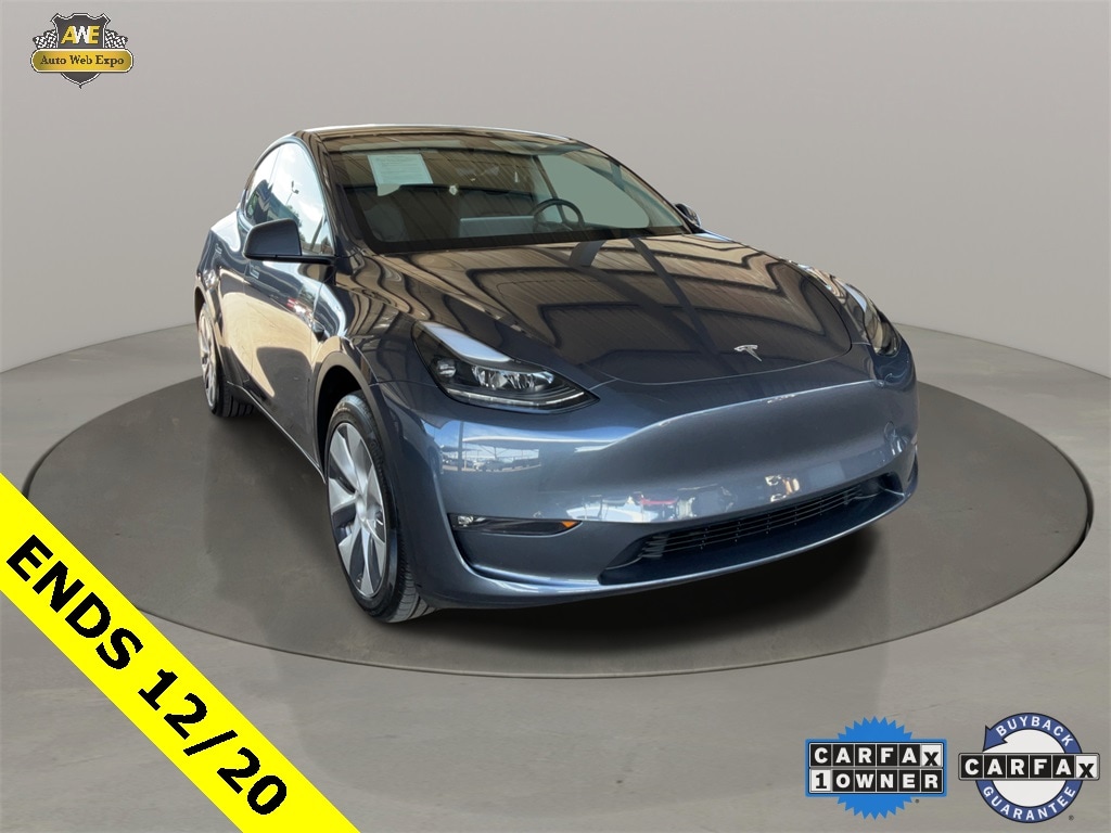 2023 Tesla Model Y Base